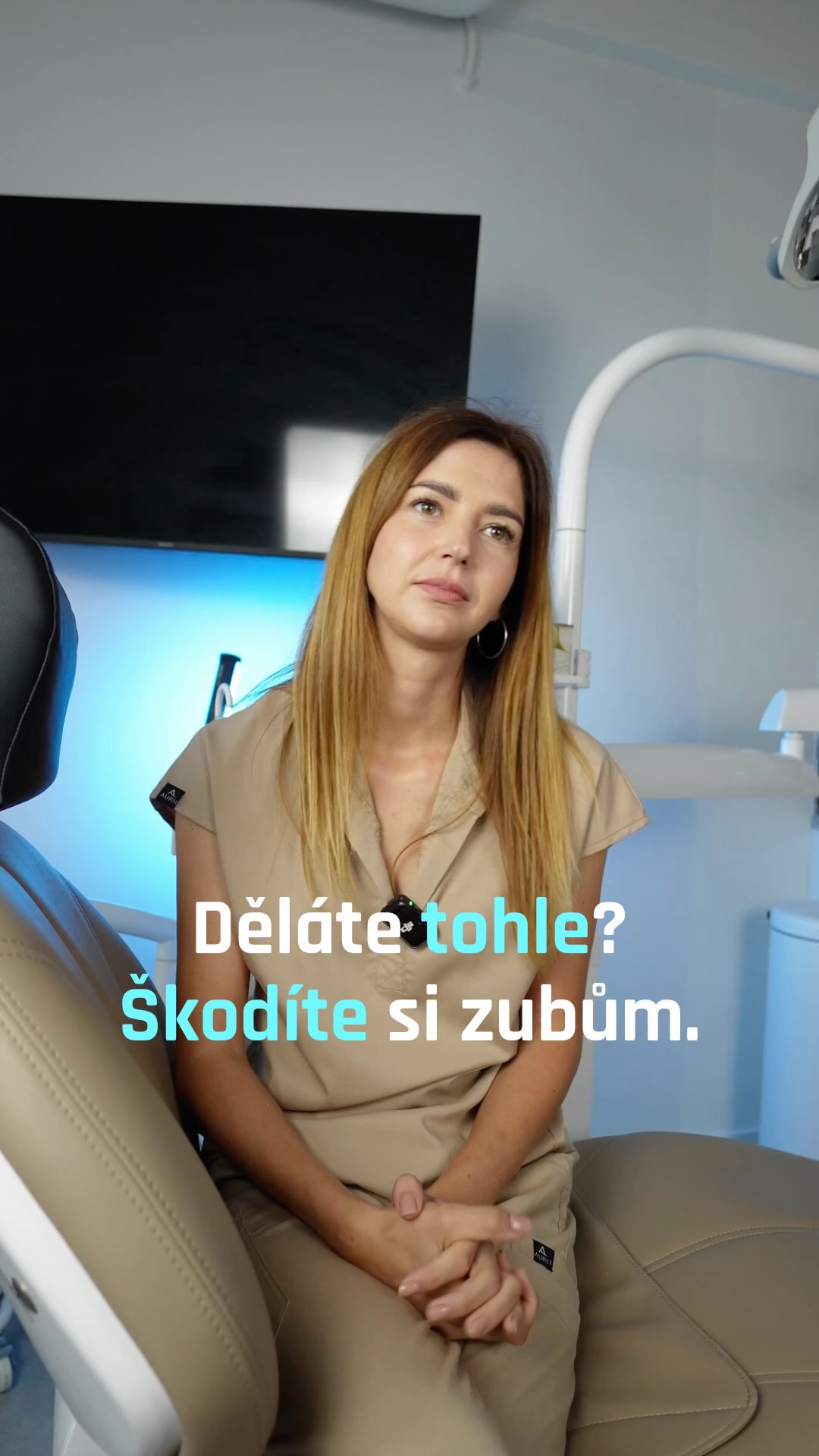Půjčujete si kartáček s partnerem? 🪥

A co pití vody s citronem, výměna kartáčku nebo čištění zubů kokosovým olejem?

Ve videu dentální hygienistka ohodnotí několik běžných návyků. Některé možná překvapí a u některých padne rovnou nula. 👀

Kolik nul byste získali vy?